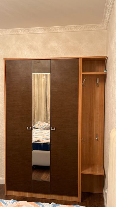 Срочно продам б/у шифонер!