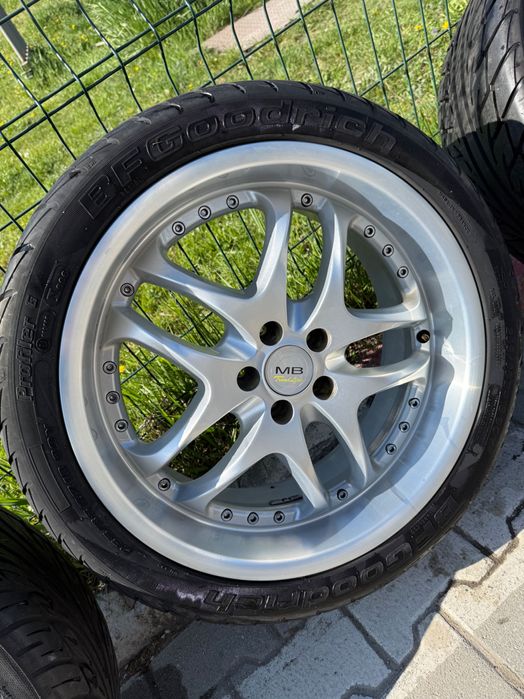 Джанти с гуми dezent 18 5x100