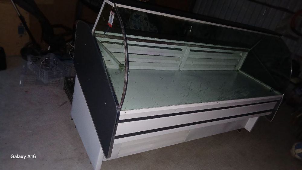 Халадилник витрина сотамиз