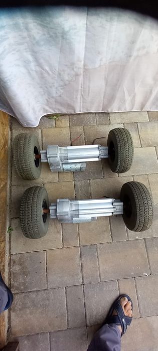 Roti cu grup  scuter electric persoane cu dizabilități