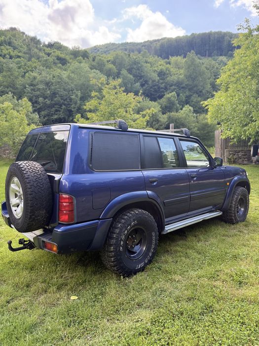 Nissan Patrol 2.8 TD6 - Autoutilitara 4 locuri