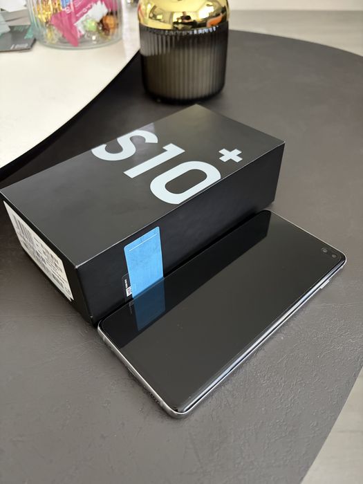 SAMSUNG Galaxy S10+