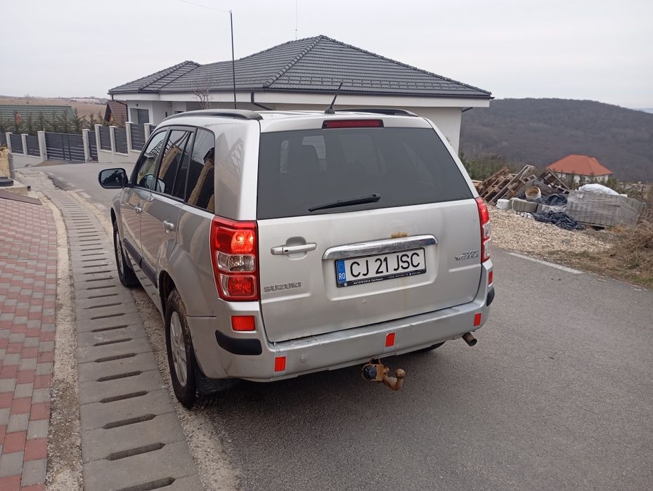 Vând Suzuki Grand Vitara X30