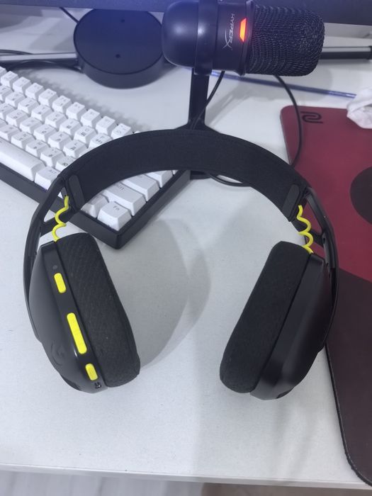 logitech g435, hyperx solocast вместе