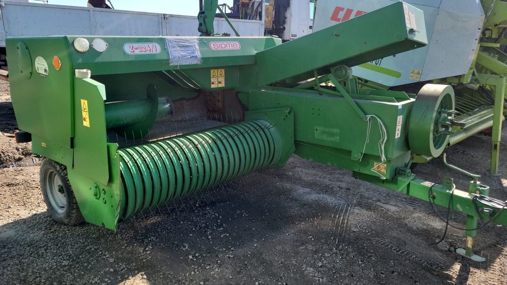 Пресс подборщик тюковой SIPMA Z224-1