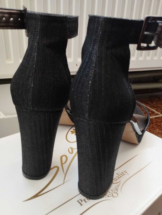 Дамски обувки (чисто нови)  НОВИ