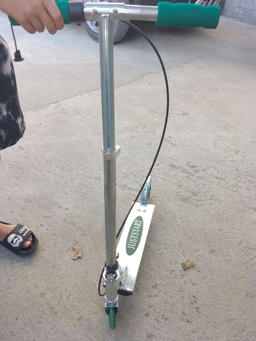 Детска тротинетка скутер