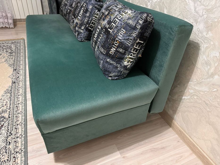 Продам тату почти новая