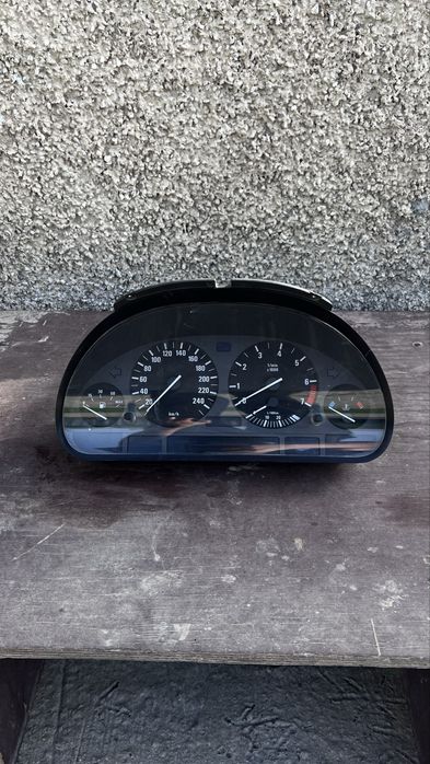 Запчасти на бмв е39