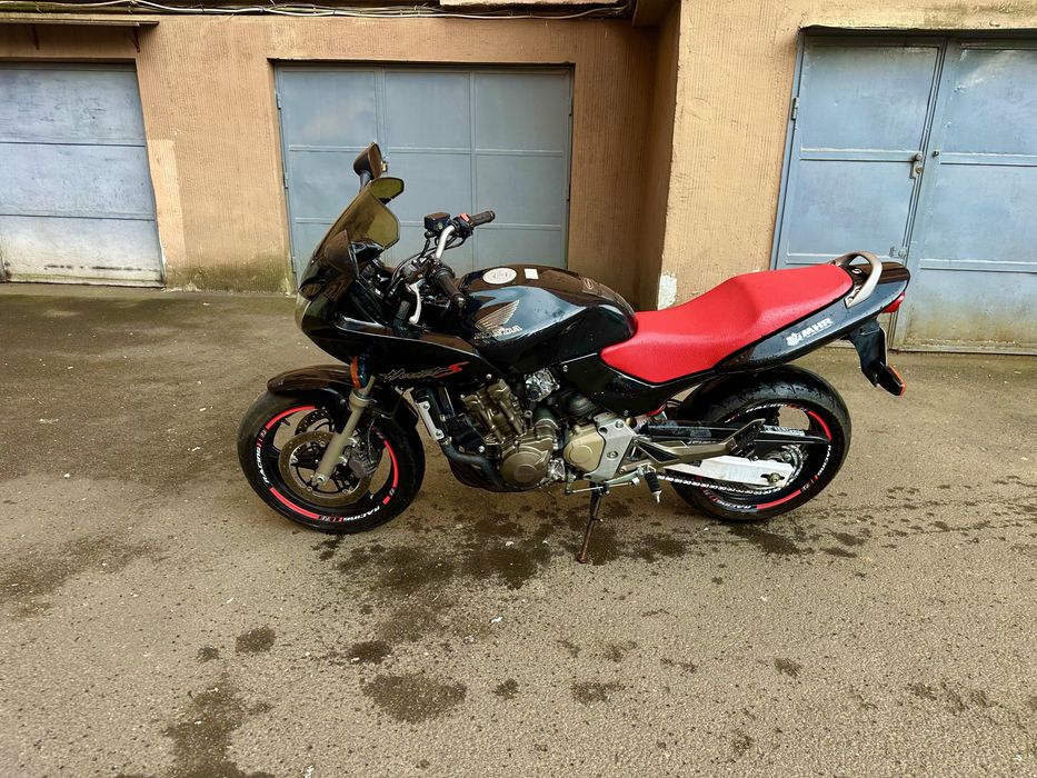 Vand honda hornet S in stare perfecta !