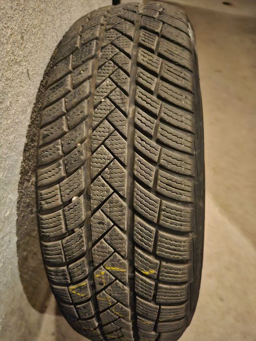 зимни гуми Vredestein 215/65 R17