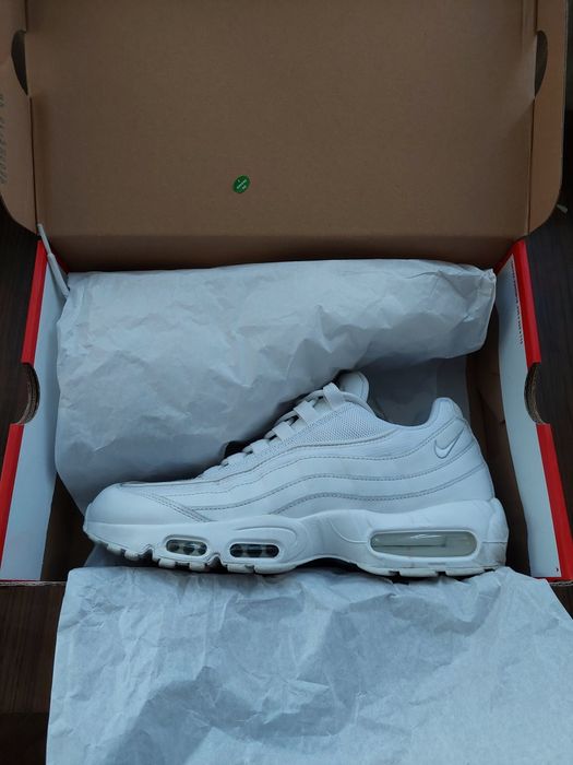 Обувки Nike Air Max 95 Essential