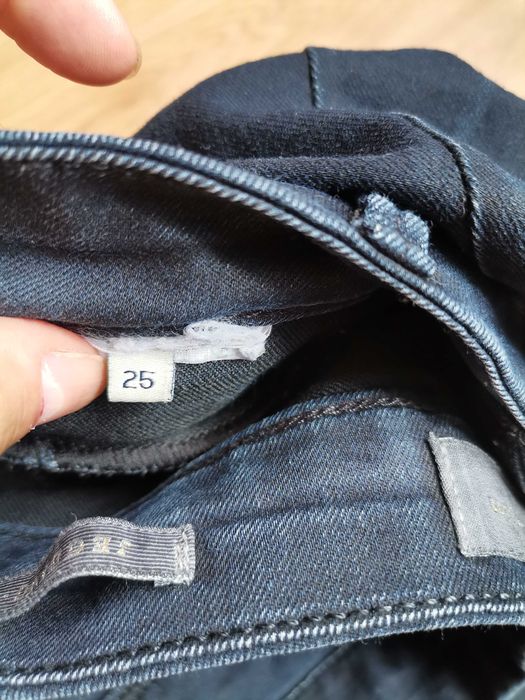 Дамски дънки Guess. Размер 36