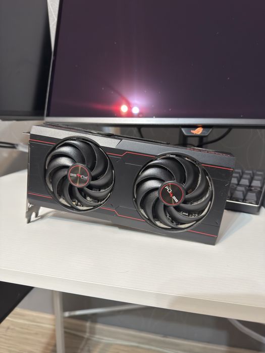 AMD Radeon Sapphire Pulse RX 6650 XT