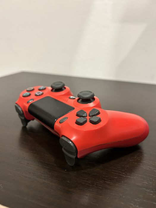 Playstation 4 Pro 1 TB + Controller