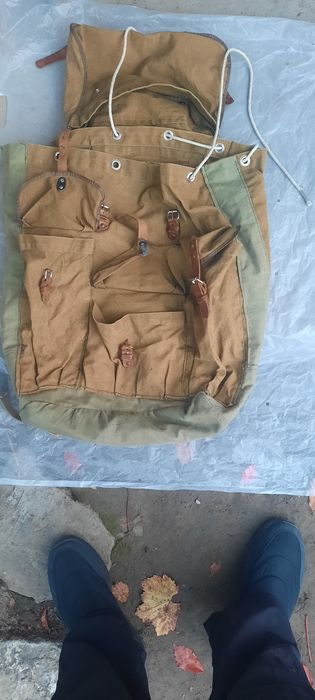 Военная форма, вещи для тревожно чемодана