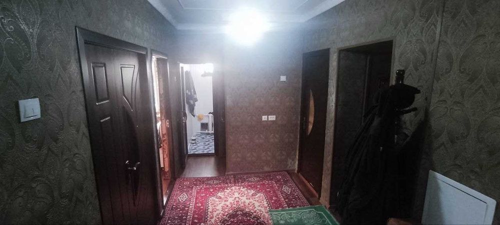 Продам квартиру 3/1/4 77 серия кирпич. Янгиабад.