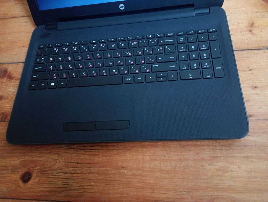 Лаптоп Hp, отличен, като нов, 15 инчов дисплей, НОВО SSD с гаранция