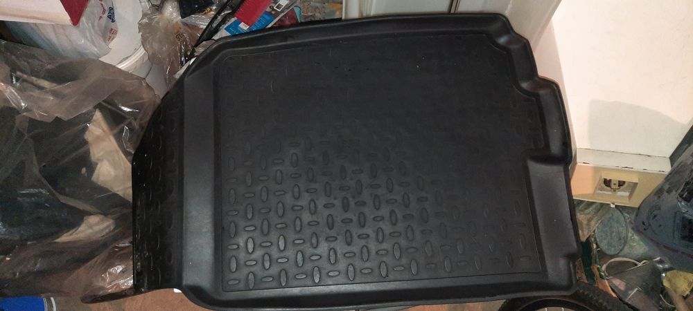 Продам полики на Кобальт