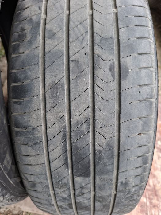 Продам шину 215/55/17  кумхо