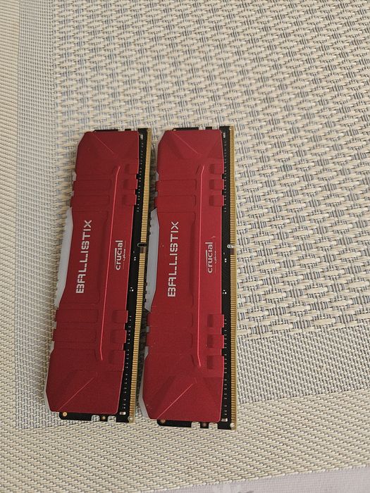Продам оперативную память crucial