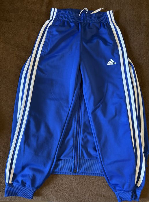 Анцунг на Адидас