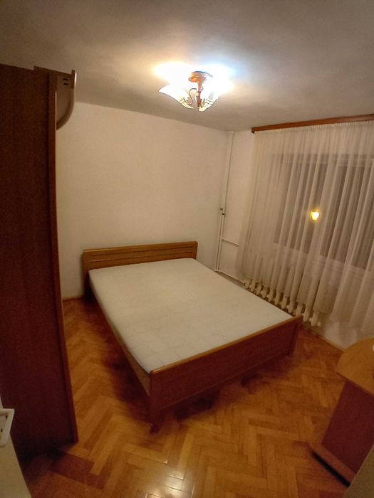 Apartament 3 camere de închiriat - Micro XIV
