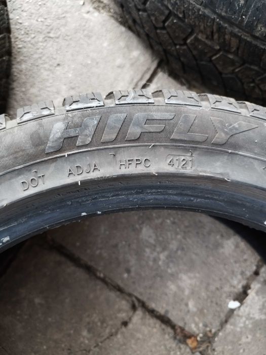 Зимни гуми на един сезон