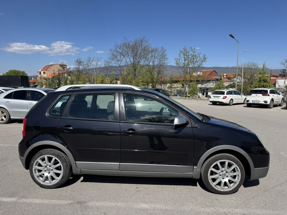 Volkswagen Polo Fun 1.4 | 2004 г. | Отлично състояние | Напълно обслужен