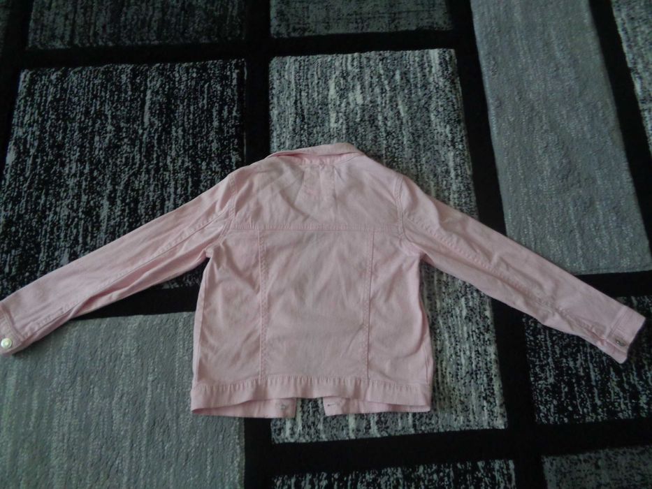 Vand gecuta de blugi pt fetita.