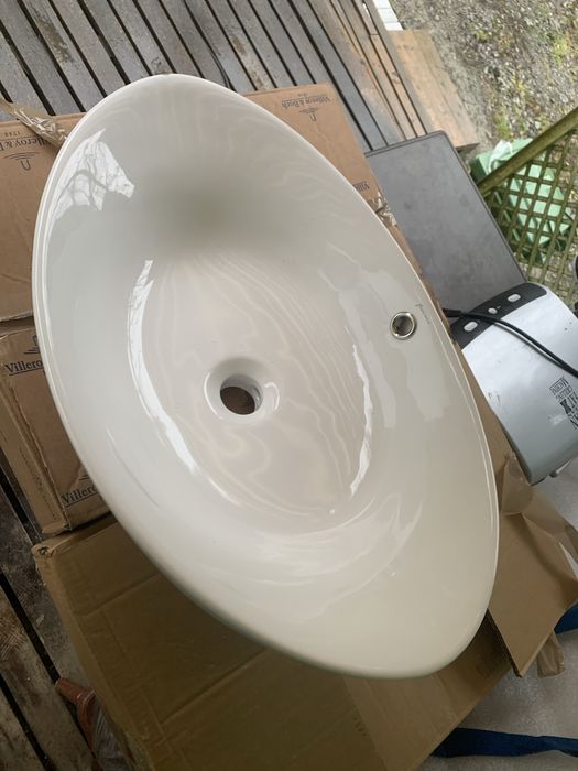 Vand lavoar pentru baie pe blat- Fluminia