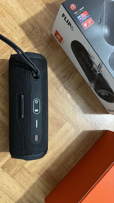 Портативная колонка