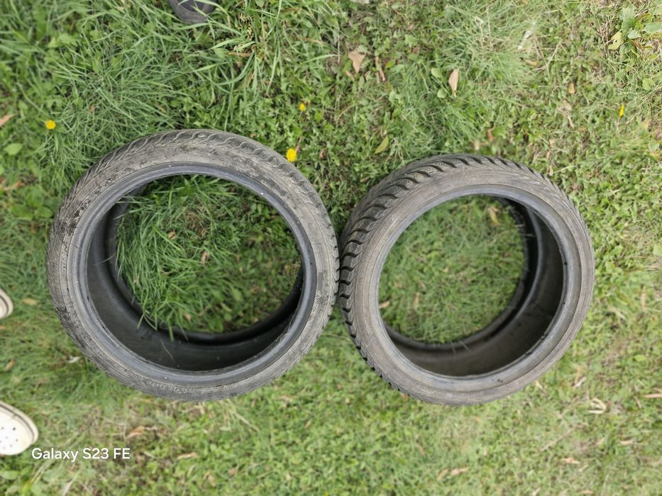 Продам шины зима 225/40/18