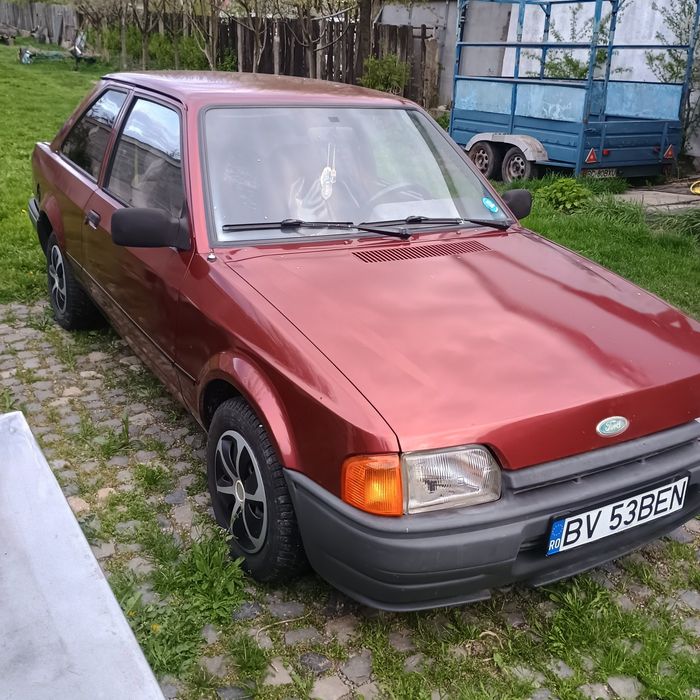 FORD Escort 1987 — imagine 4