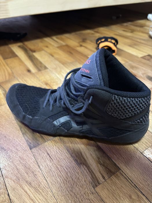 Бурцовки asics 42/5