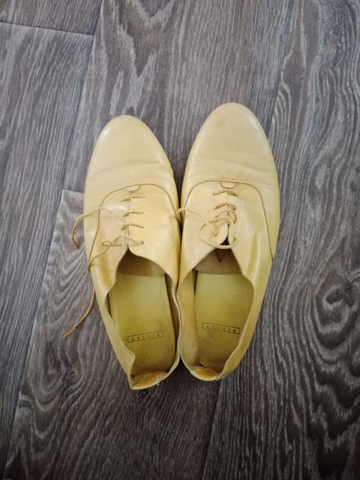 Продам женские  туфли