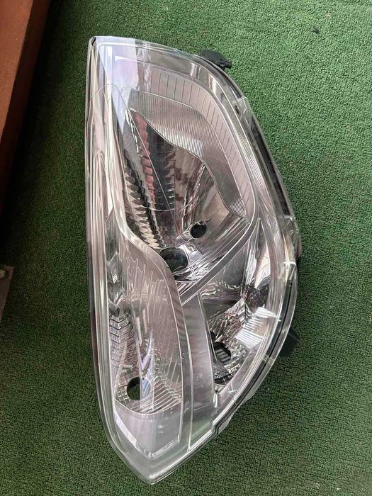 фар десен Dacia Lodjy, Dokker 2012-2022 г. #687S.
