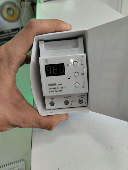 Zubr rele,  Зубр реле напряжения, 16А