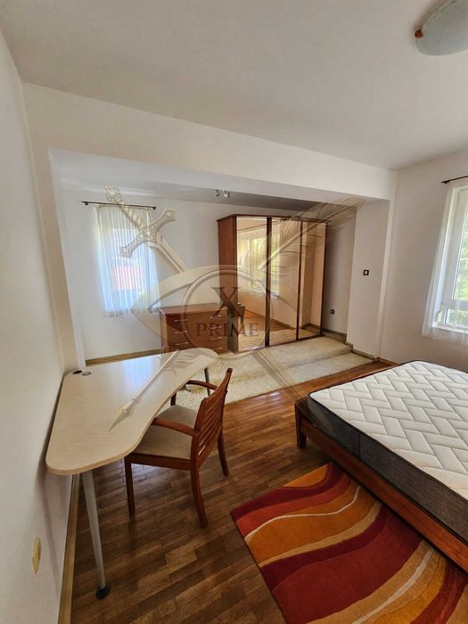 Дава се под наем Тристаен апартамент в Варна, ВИНС - 90 кв.м за 750 € - Снимка #3