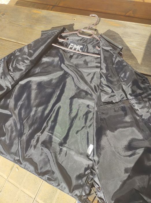 Рокерски елек от естествена кожа