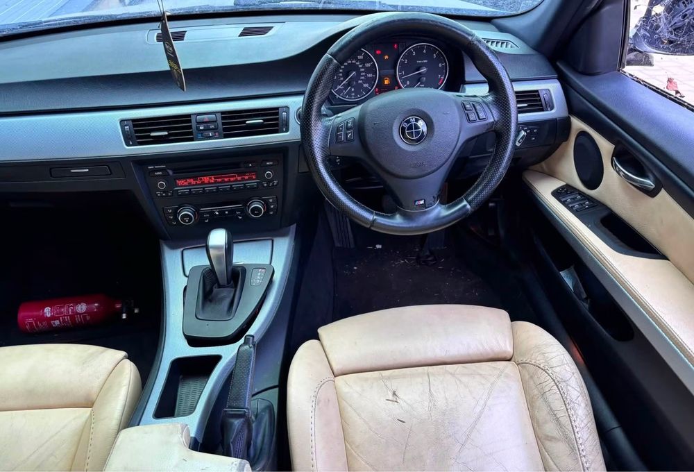 Dezmembrez BMW 320i E90 Lci an 2011 automat 2.0i N43-170cp,evacuare Dubla 335i,M PACK,Recaro,Stopuri Led, Jante