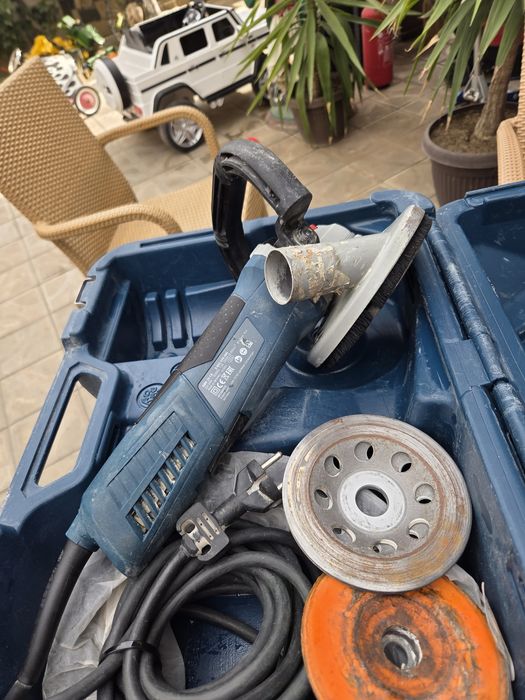 BOSCH GBR 15 CA - Машина за шлайфане на бетон 1500W