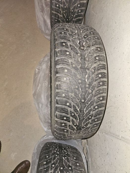 Nokian Hakkapelitta 9 (225/60/R17