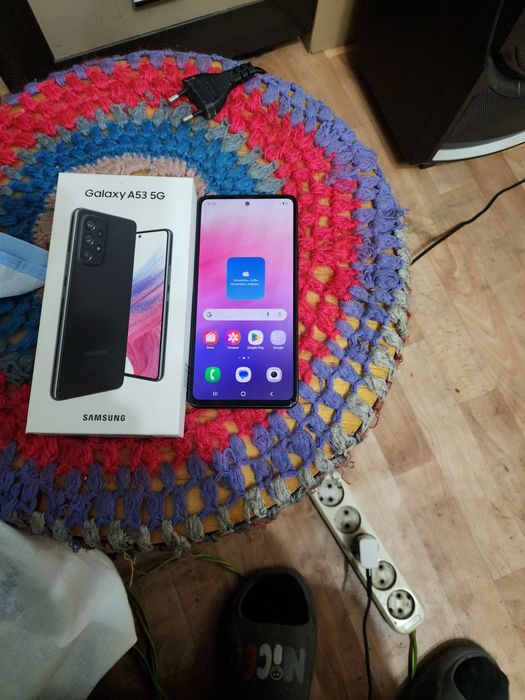 Продам телефон Samsung