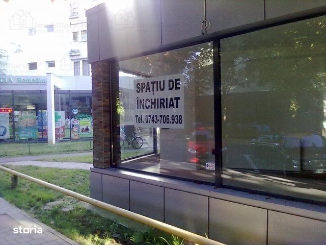 500 euro/luna dau in chirie Spatiu Comercial Ultracentral 40 mp