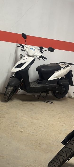 Vând / Schimb cu 125 scuter Kymko 50 cm fara permis