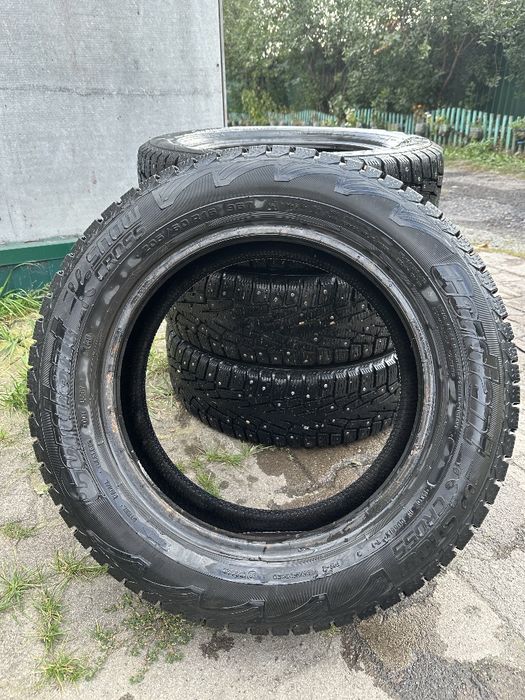 Продам шины 205/60/16