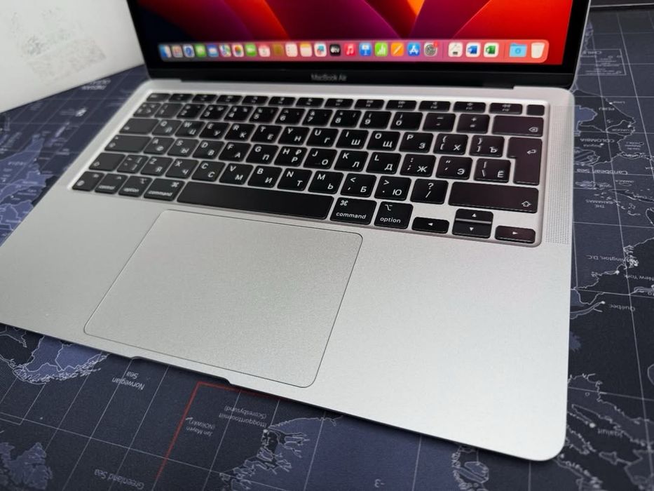 MacBook Air 13 M1 8GB/SSD256GB/141ц