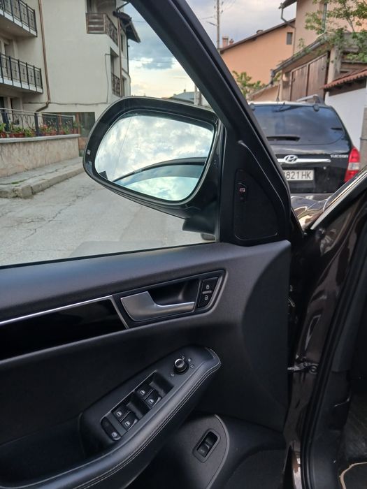 Ауди Q5 2011г.2.0 бензин