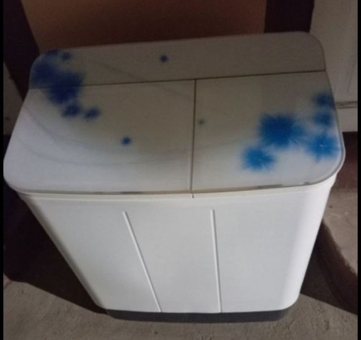 Продается  ст.машинка полуавтомат марки Artel 6 kg